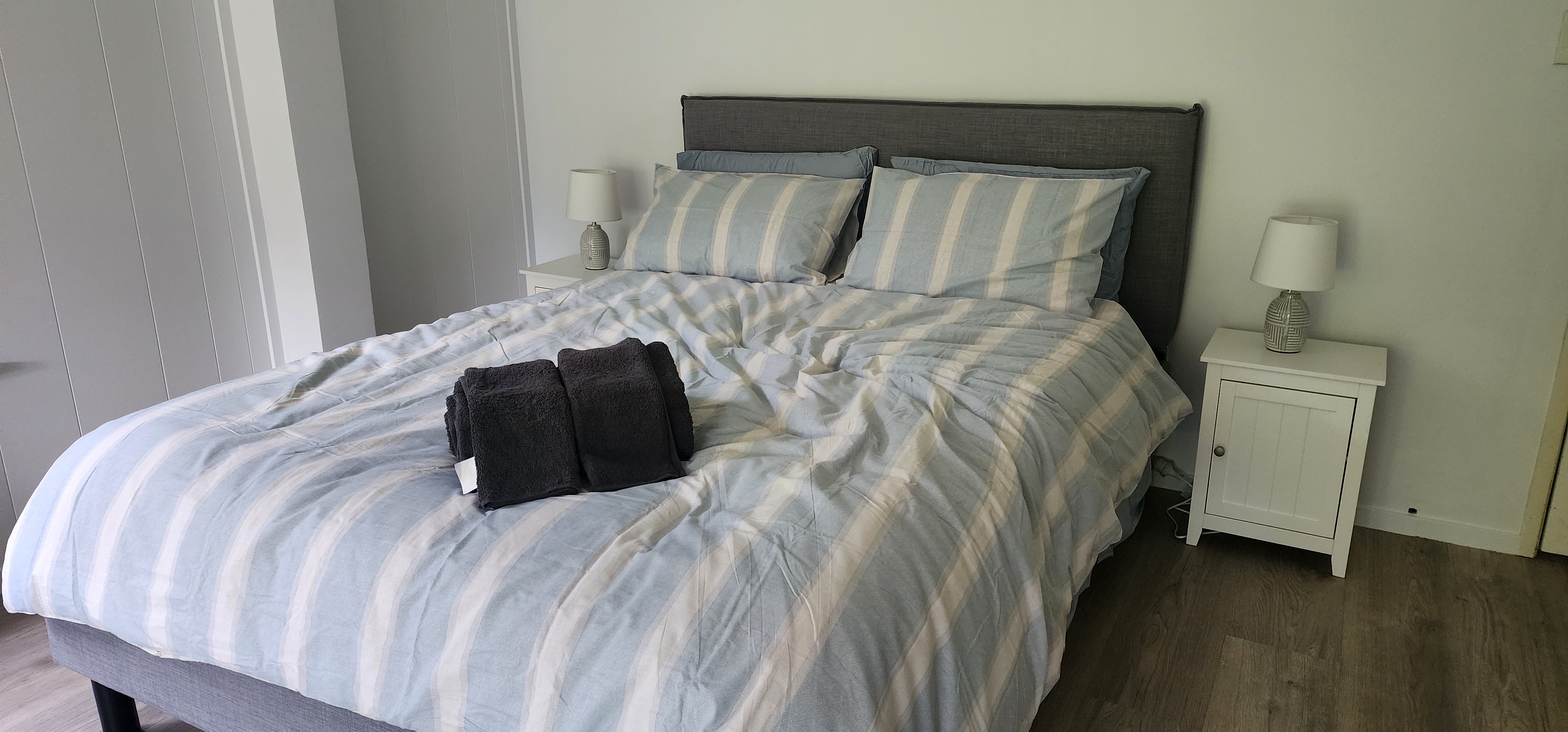 Bright double room with large window